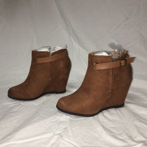 Maurice’s Cognac Wedge booties